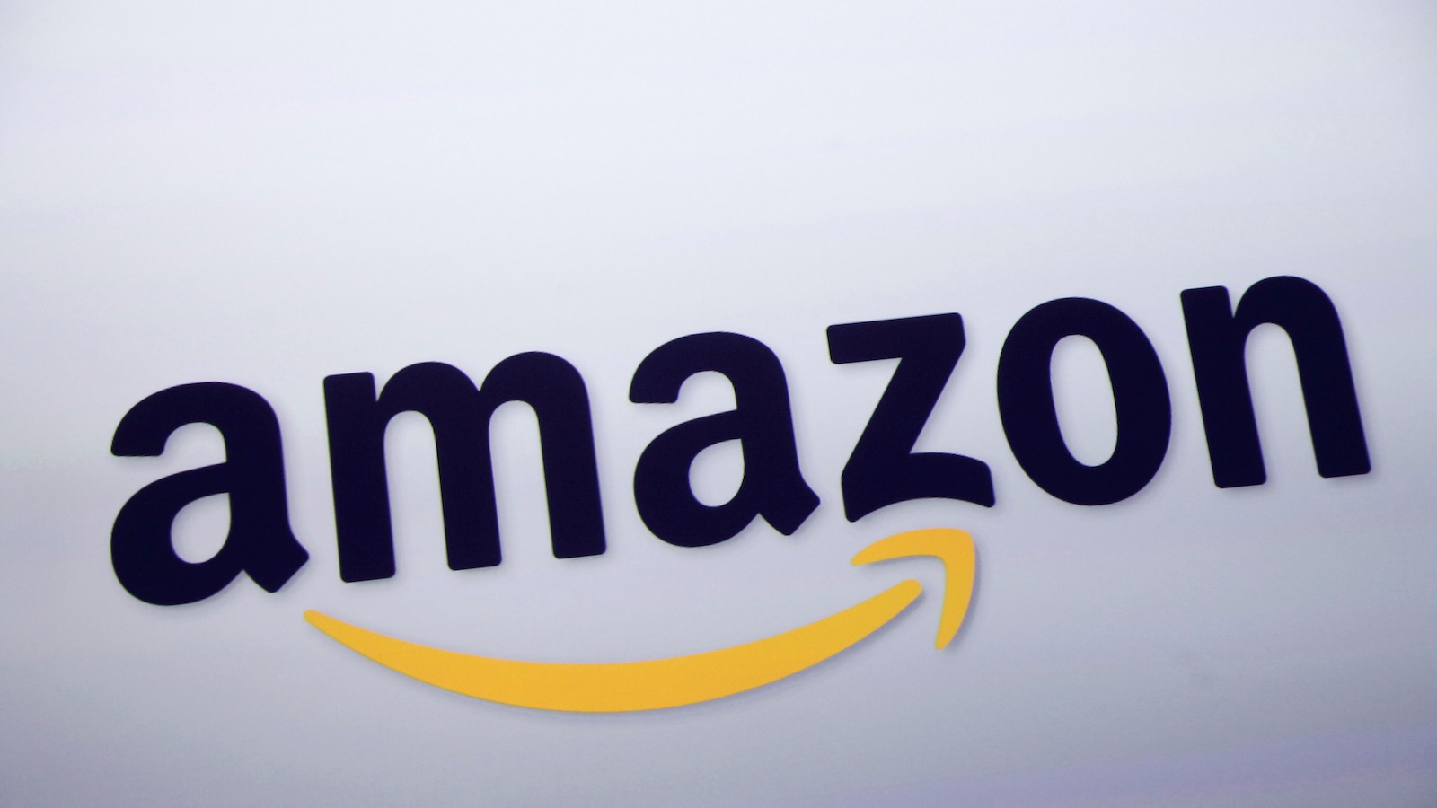 Amazon Expands Corporate Layoffs with Focus on AI Roles